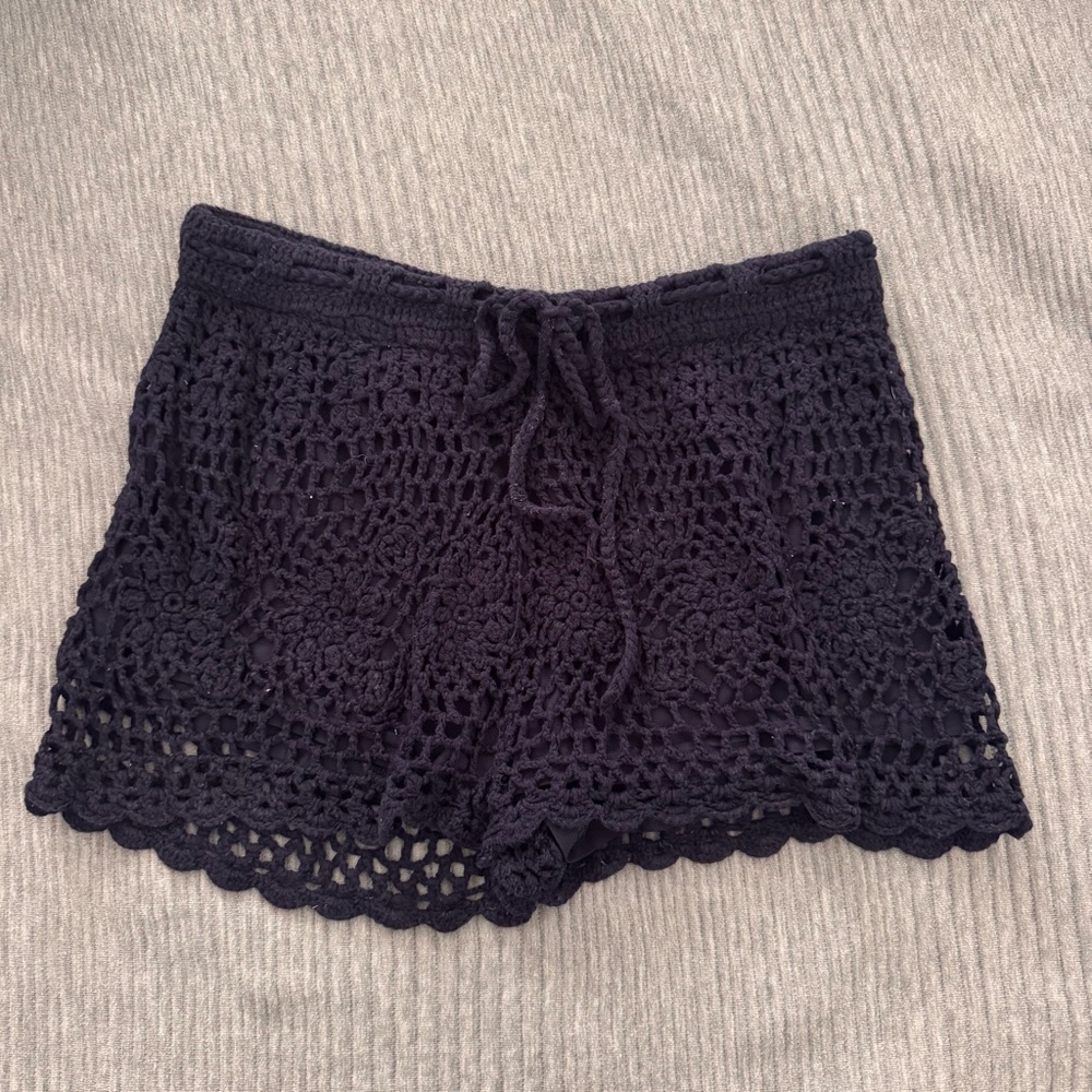 Forever 21 Dark Crochet Women Shorts